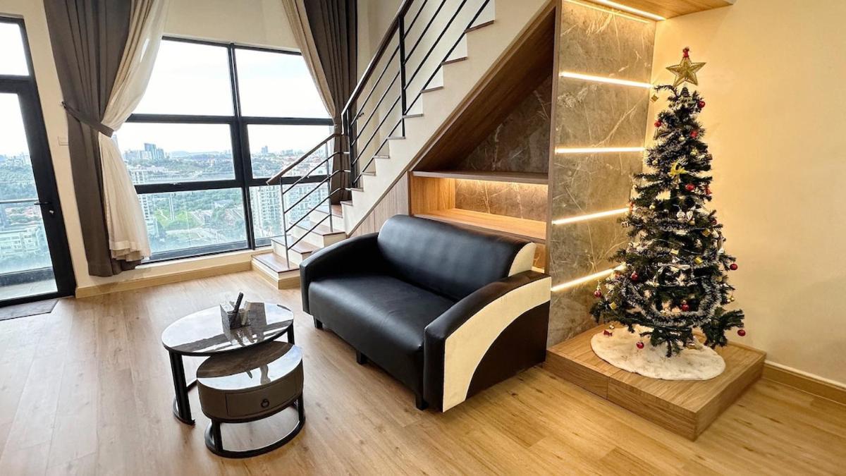 2br 4pax Stylish Duplex Arte Mont Kiara